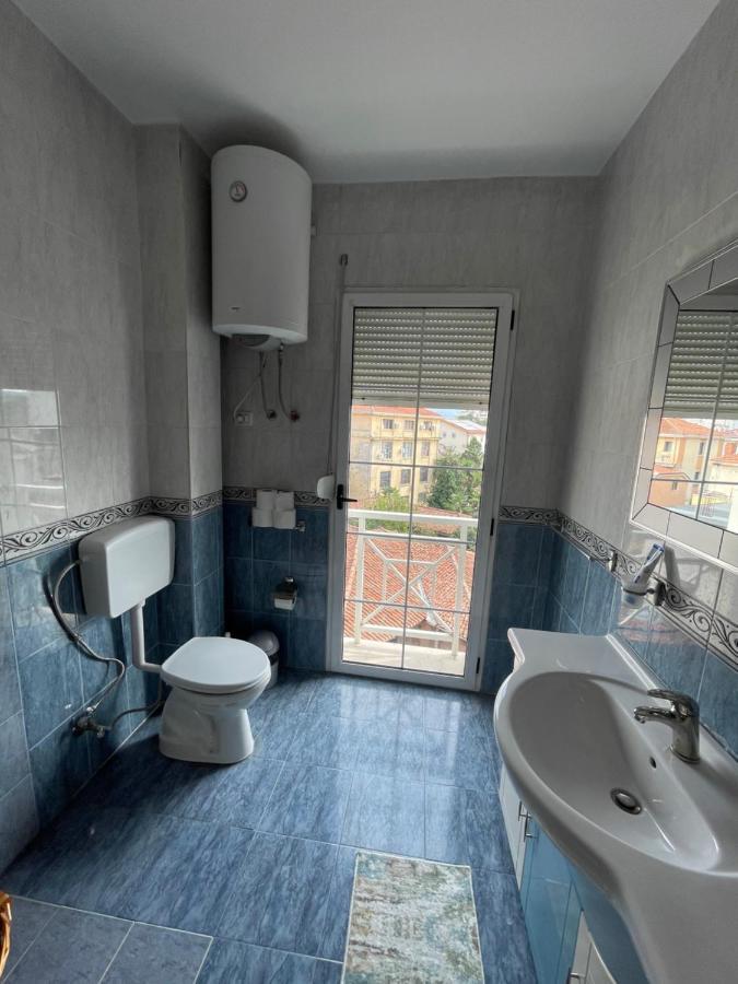 Pedestrian Street Center Apartment Shkodra Exterior foto