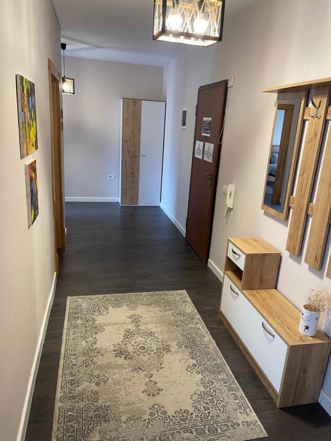 Pedestrian Street Center Apartment Shkodra Exterior foto