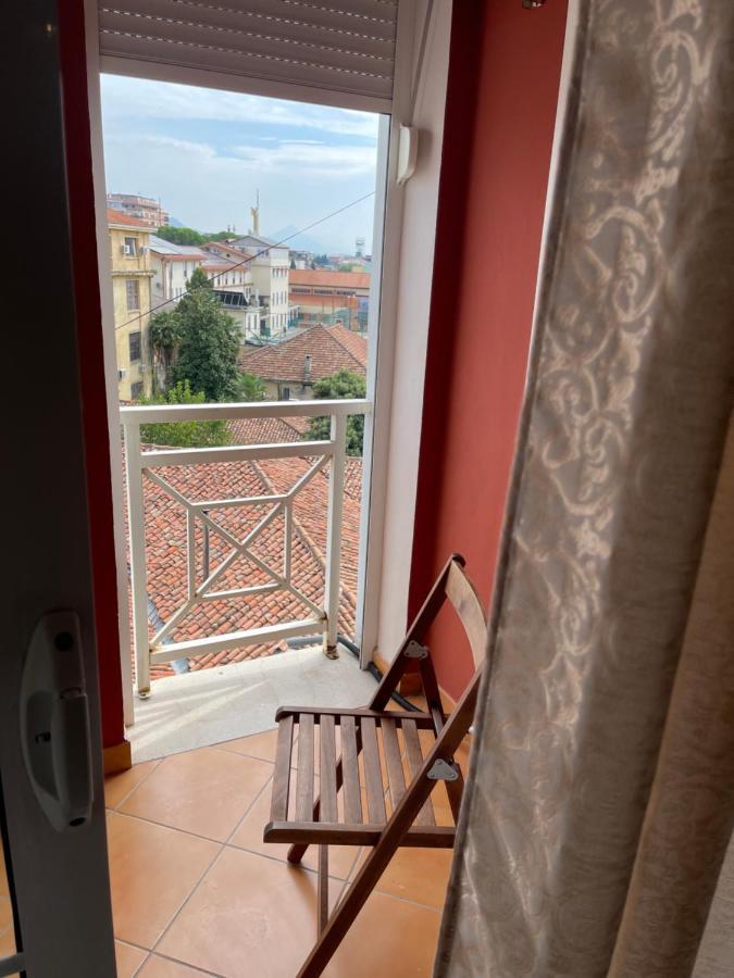 Pedestrian Street Center Apartment Shkodra Exterior foto