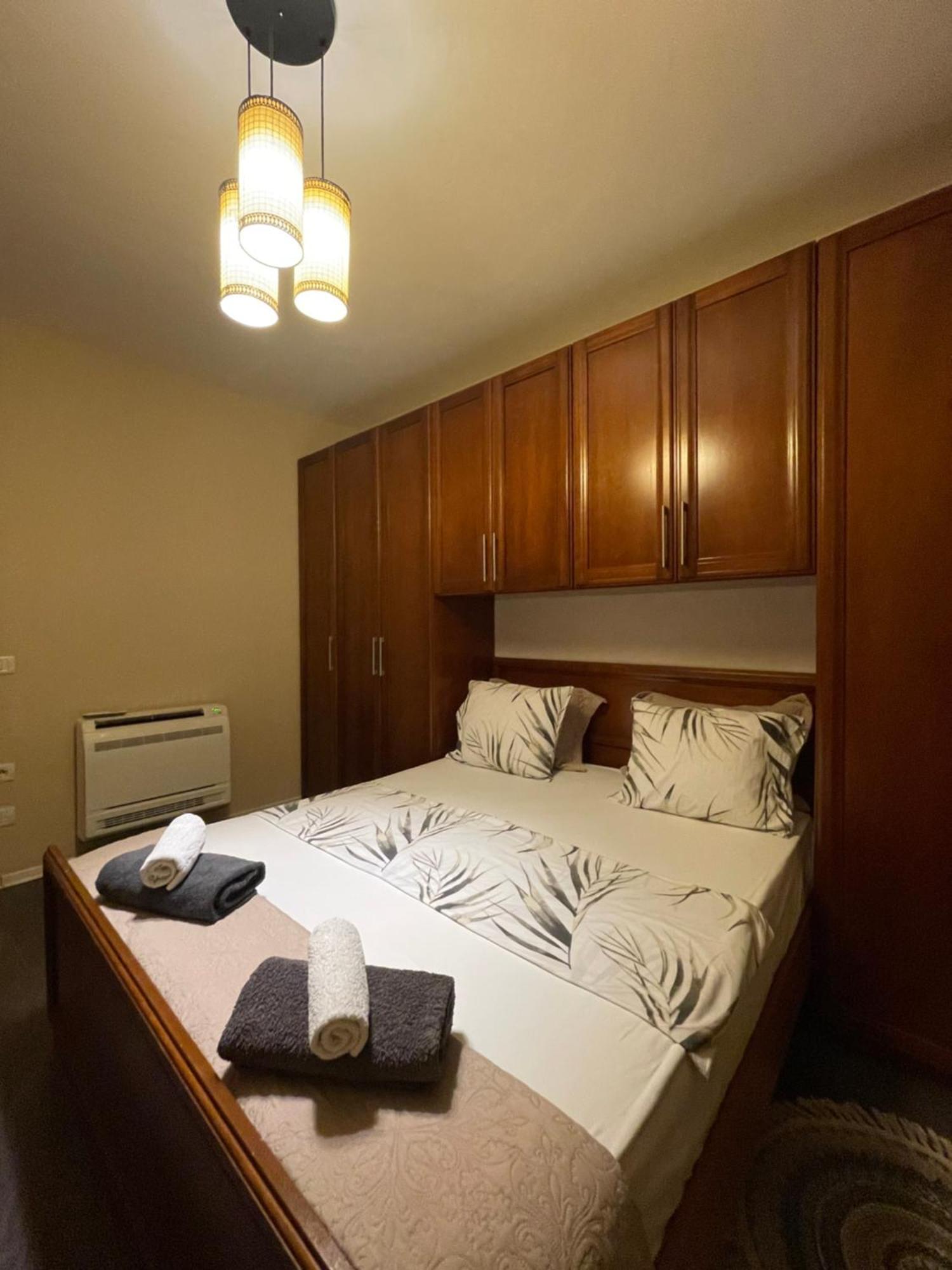 Pedestrian Street Center Apartment Shkodra Exterior foto